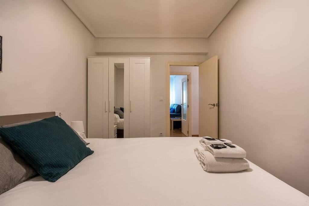 Vt En La Ribera De Bilbao Apartamento Exterior foto